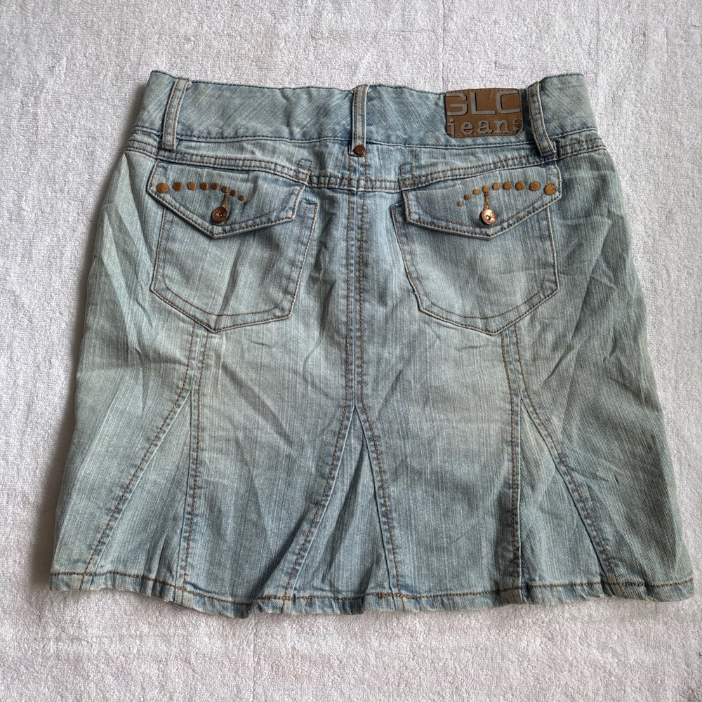 GLO Jeans Light Wash Denim Mini Skirt Y2K Double Button Flap Back Pockets Size 7